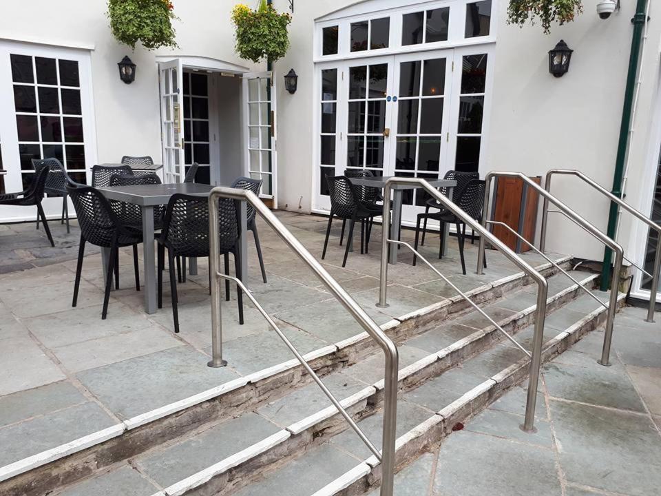 The George Hotel Wetherspoon Brecon Exterior photo